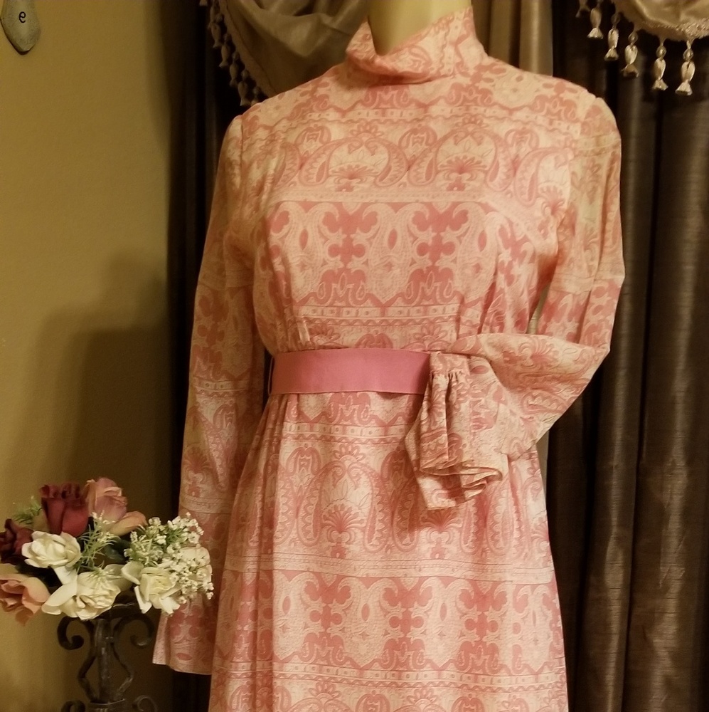 60s-vtg Floral Dress  By Bianchi~Boston New York